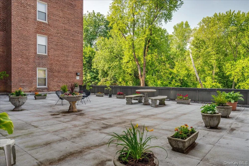 1111 Midland Avenue #6G Bronxville, NY 10708