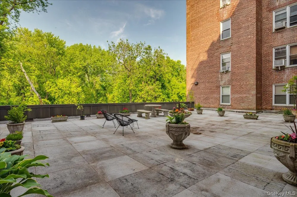 1111 Midland Avenue #6G Bronxville, NY 10708