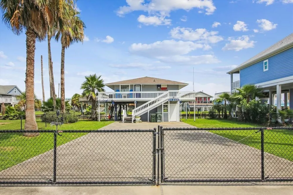 21806 Lampasas Drive Galveston, TX 77554
