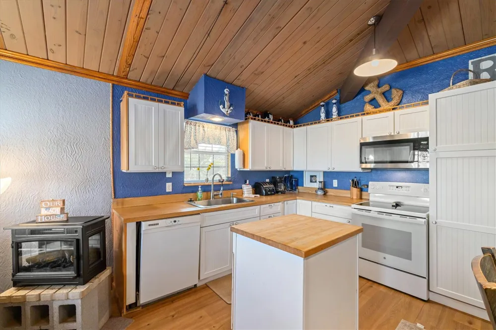 21806 Lampasas Drive Galveston, TX 77554