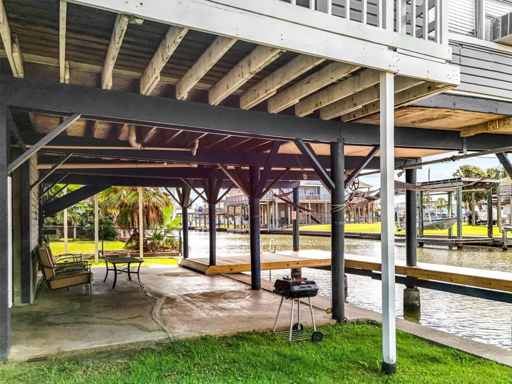 21806 Lampasas Drive Galveston, TX 77554