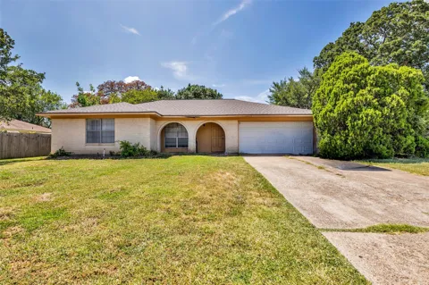 1613 Todd Trail
