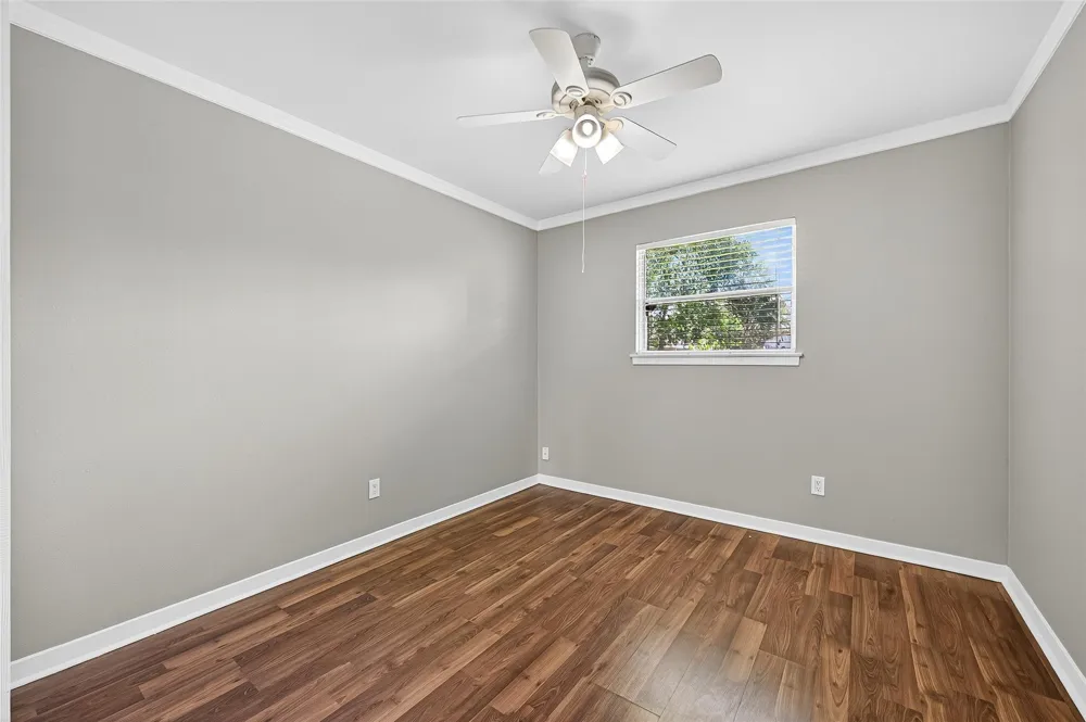 10318 Belfast Road La Porte, TX 77571