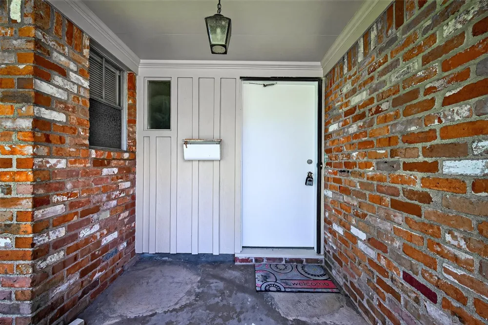 10318 Belfast Road La Porte, TX 77571