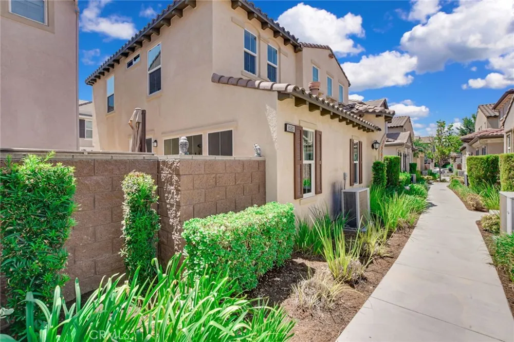 8593 Founders Grove Street Chino, CA 91708