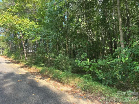 00 Knottywood Lane #25