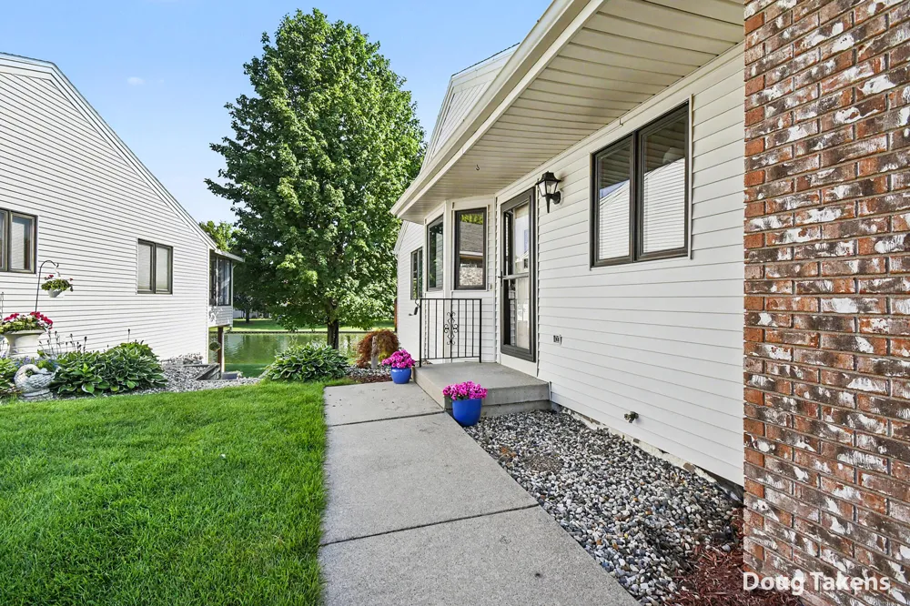 867 Bayou Drive SW Byron Center, MI 49315