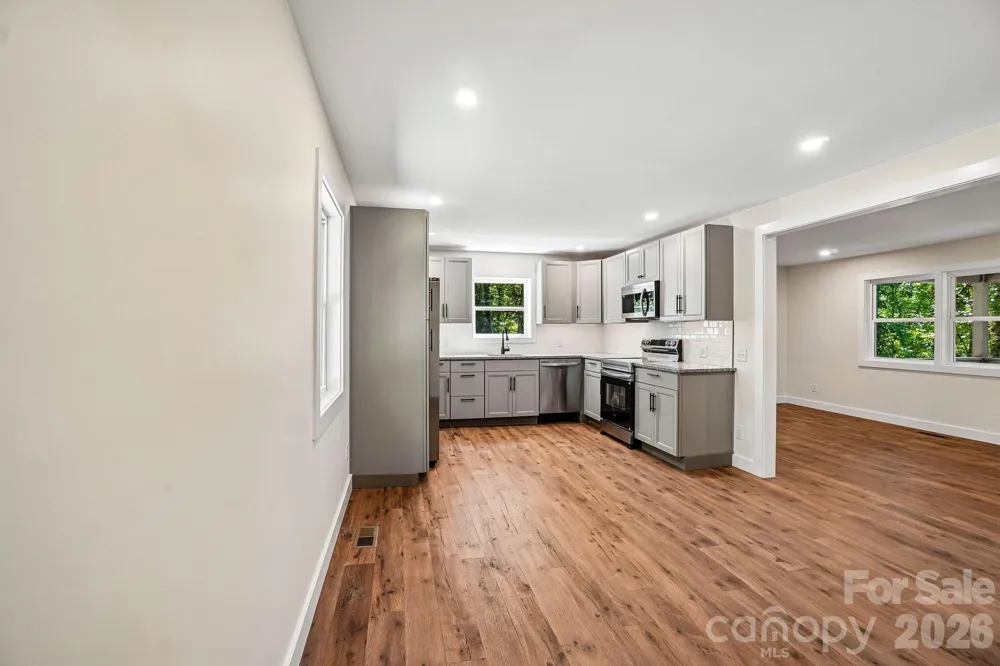 165 Westwood Drive Brevard, NC 28712