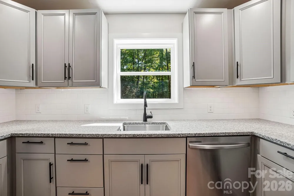 165 Westwood Drive Brevard, NC 28712