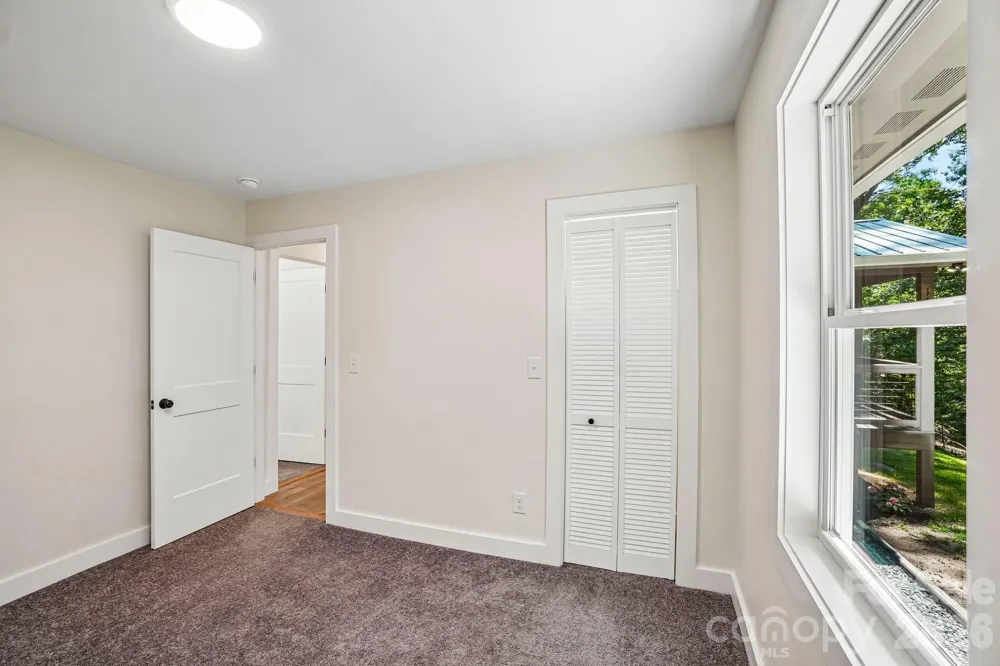 165 Westwood Drive Brevard, NC 28712