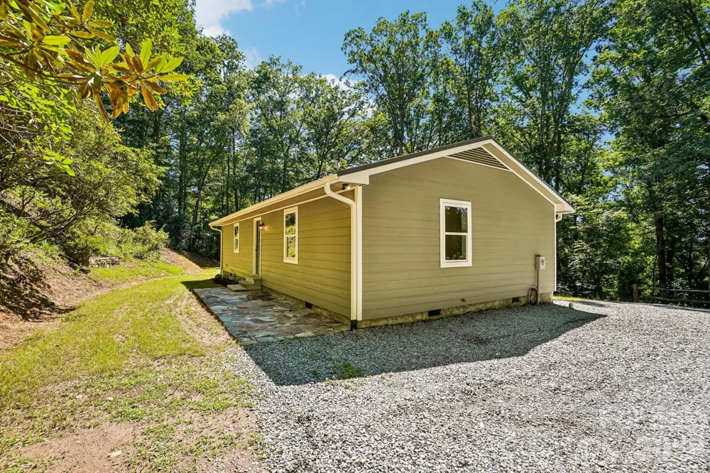 165 Westwood Drive Brevard, NC 28712