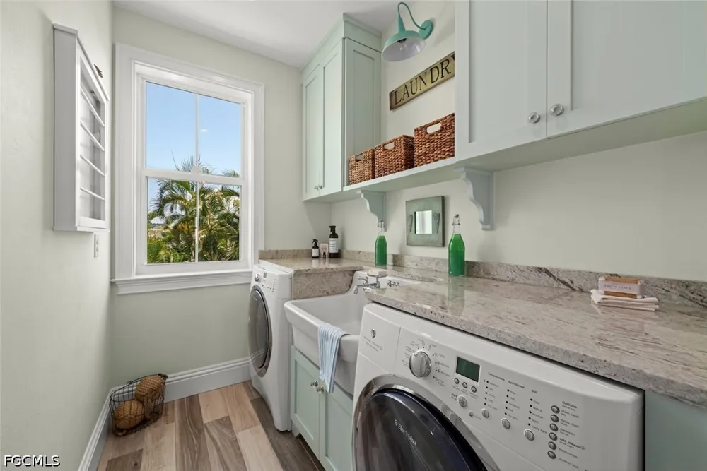 Seagrape Lane Sanibel, FL 33957