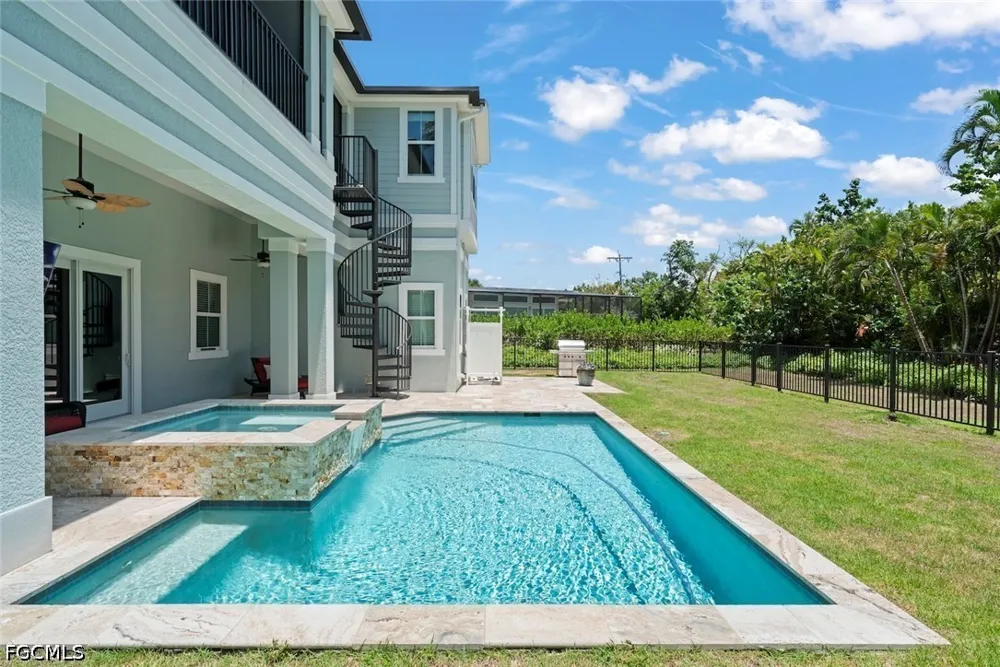 Seagrape Lane Sanibel, FL 33957