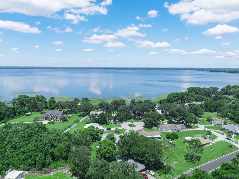3038 SHADY WOOD LANE Lake Wales, FL 33898