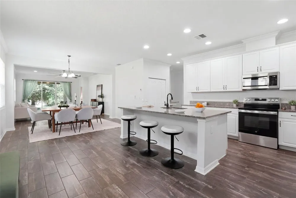 1061 COSMOS WAY Oviedo, FL 32766