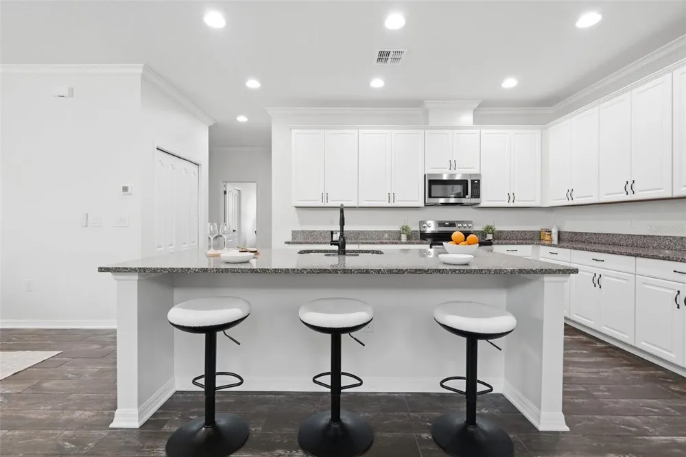 1061 COSMOS WAY Oviedo, FL 32766