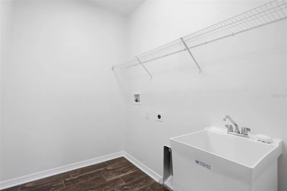 1061 COSMOS WAY Oviedo, FL 32766