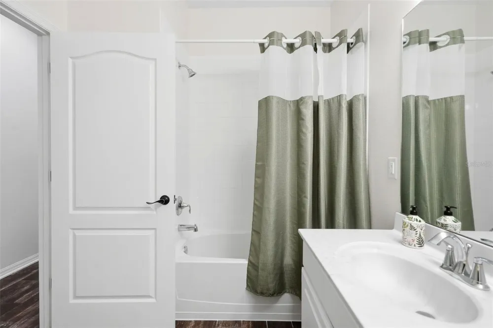 1061 COSMOS WAY Oviedo, FL 32766