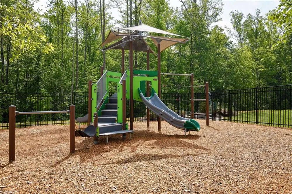 1774 Welden Village Avenue Kernersville, NC 27284