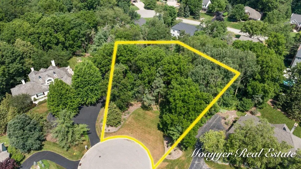 2549 Ashwood Court SE Ada, MI 49301