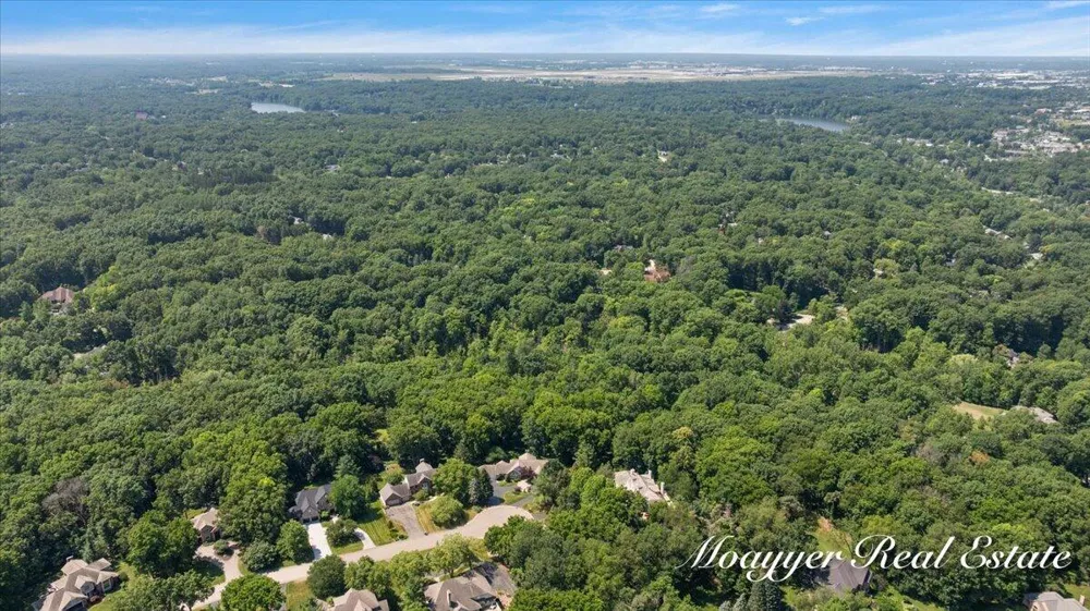 2549 Ashwood Court SE Ada, MI 49301