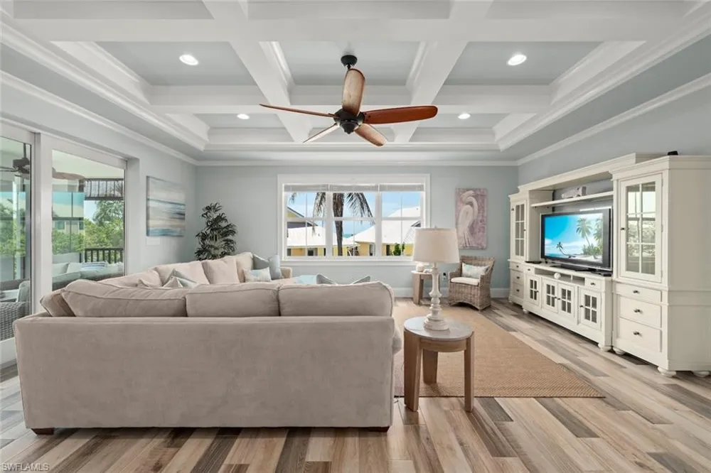 1114 Seagrape Lane Sanibel, FL 33957