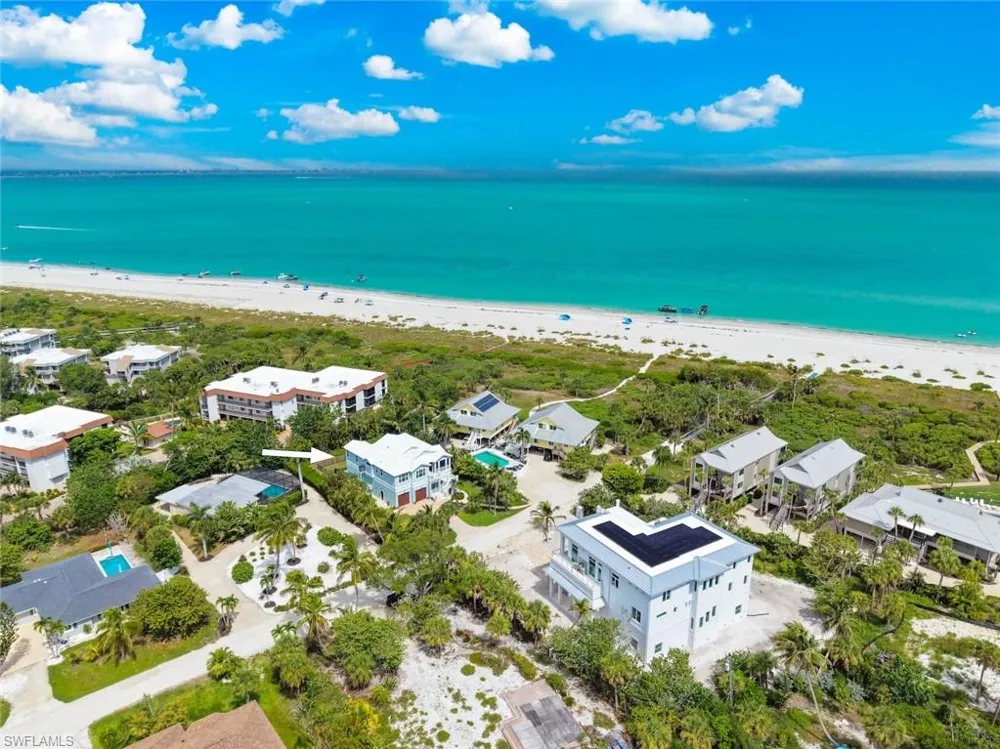 1114 Seagrape Lane Sanibel, FL 33957