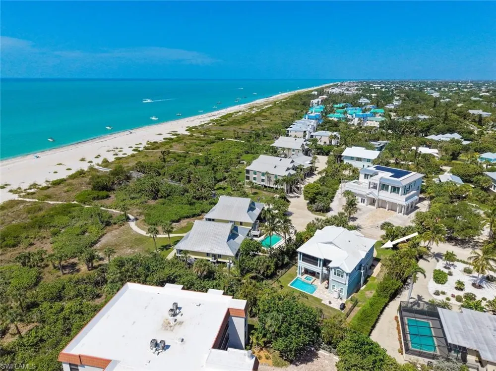 1114 Seagrape Lane Sanibel, FL 33957