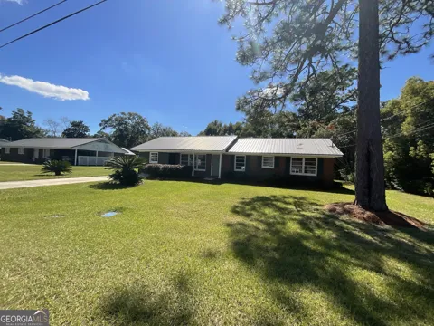 195 Hollywood AVE