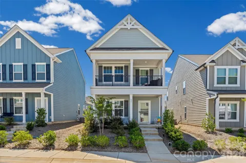 677 Candela Court #121