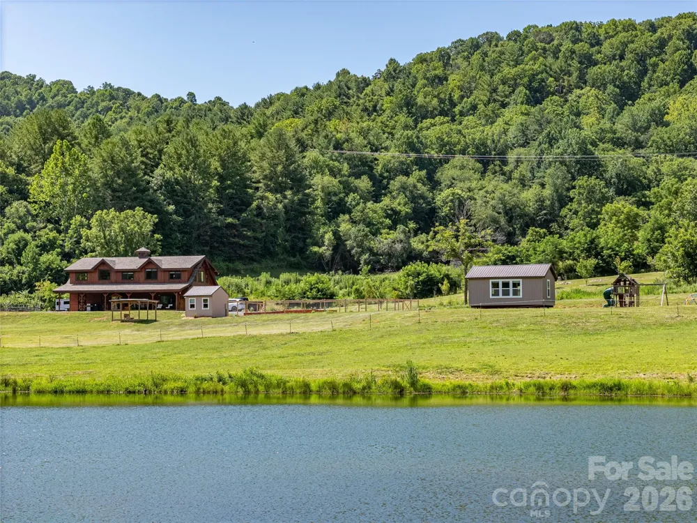 793 State Highway 197 South Burnsville, NC 28714