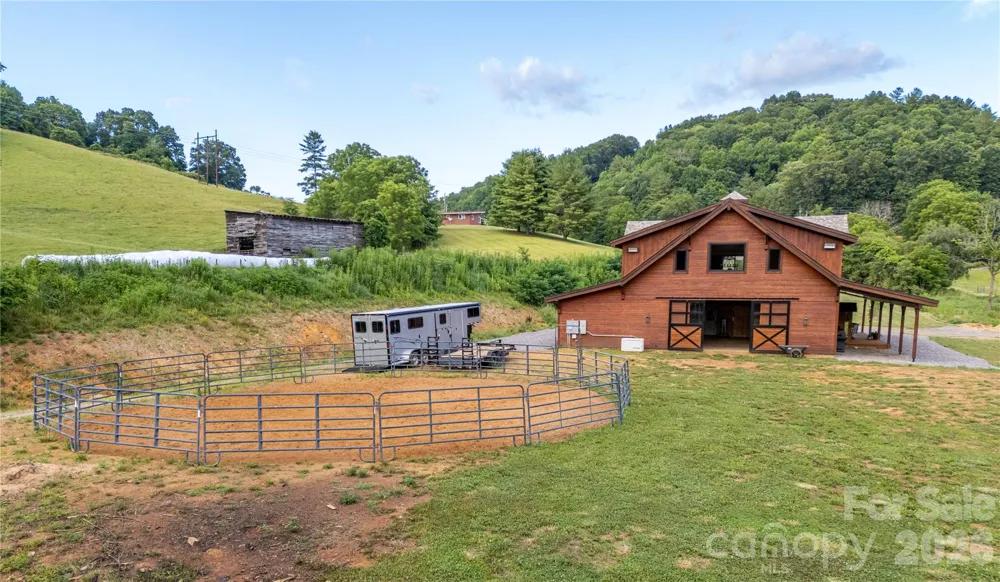 793 State Highway 197 South Burnsville, NC 28714