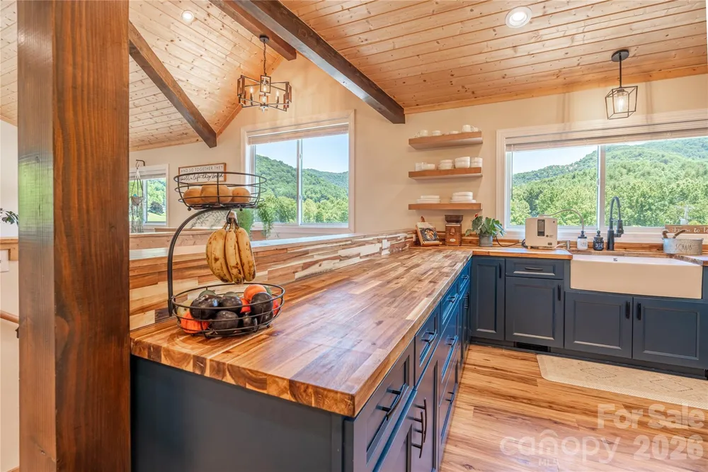 793 State Highway 197 South Burnsville, NC 28714