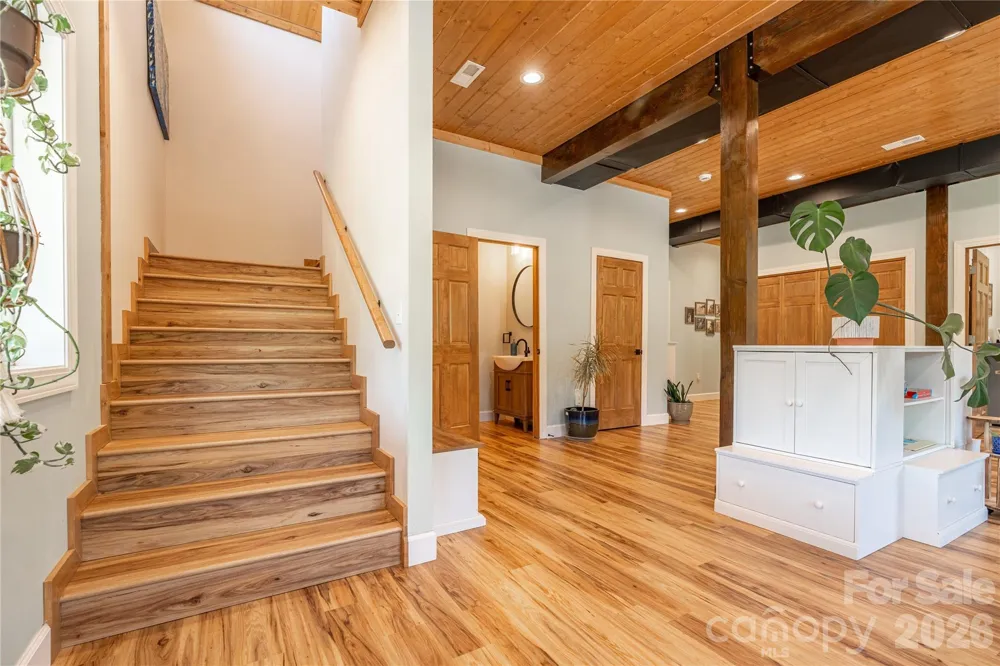 793 State Highway 197 South Burnsville, NC 28714