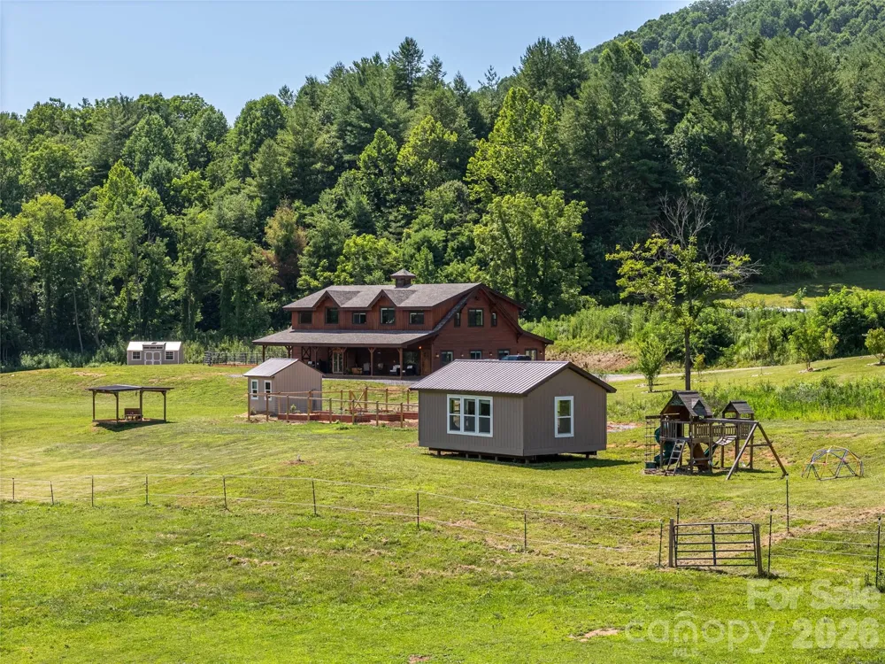 793 State Highway 197 South Burnsville, NC 28714