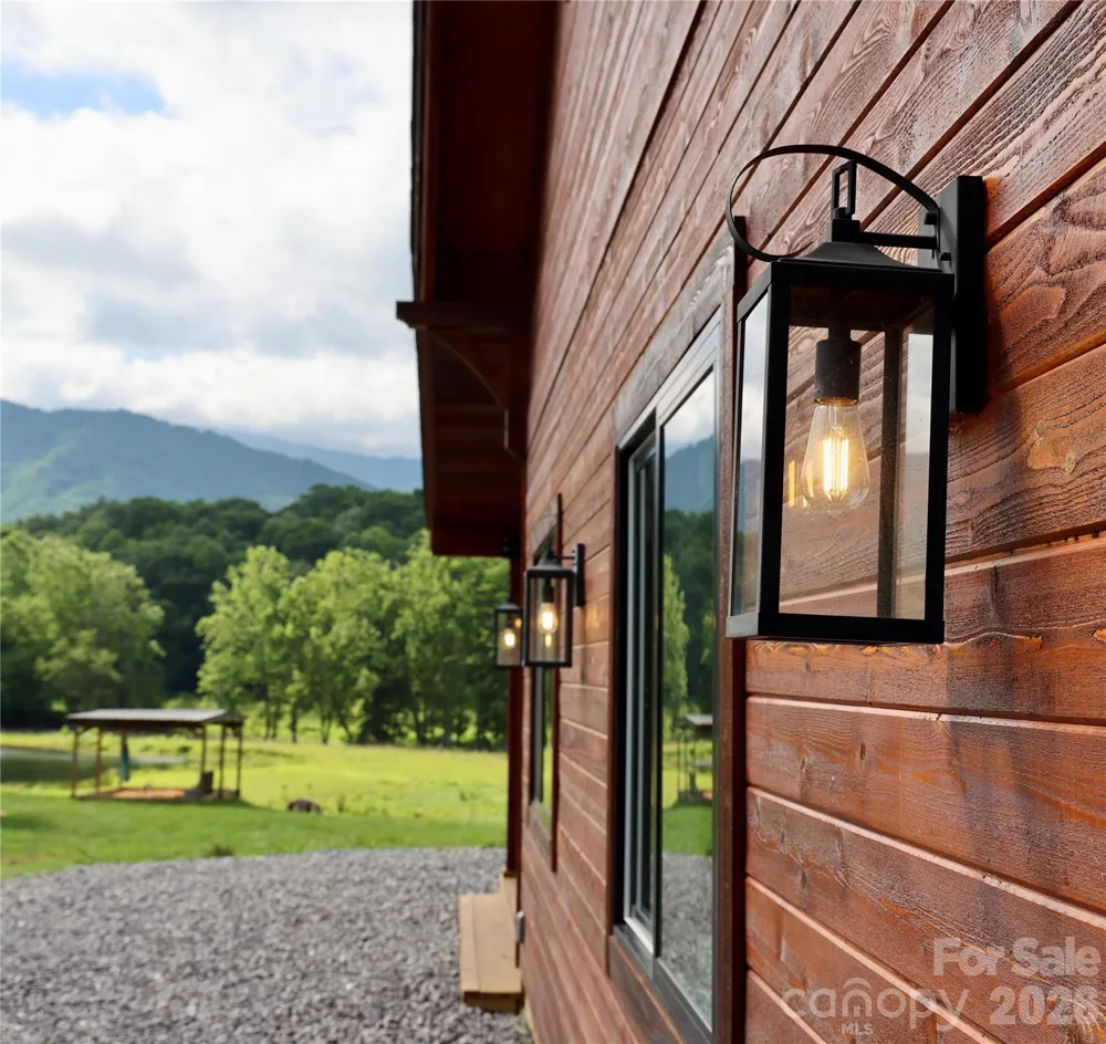 793 State Highway 197 South Burnsville, NC 28714