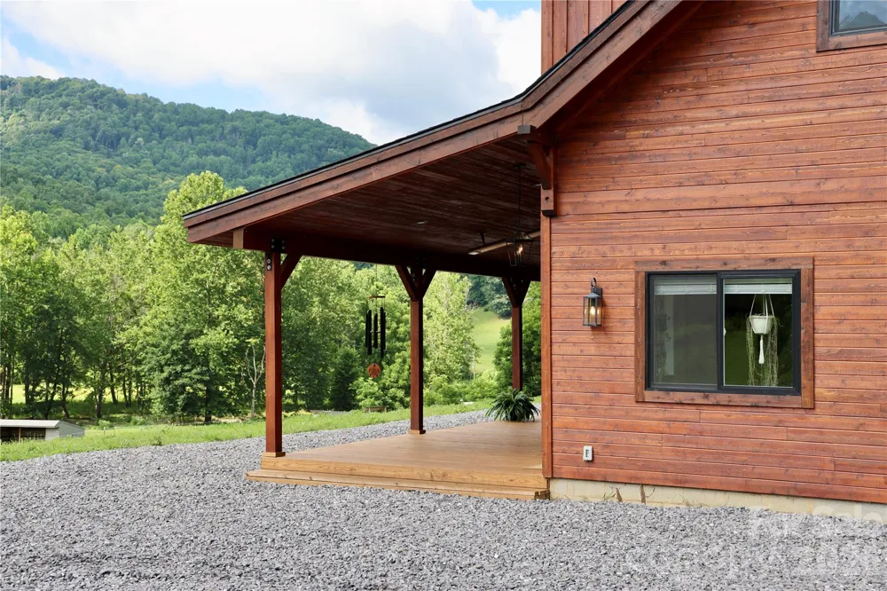 793 State Highway 197 South Burnsville, NC 28714