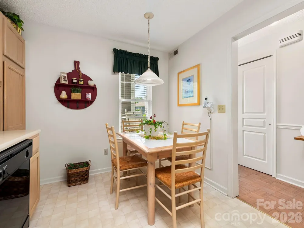 2903 Sagamore Lane Asheville, NC 28806