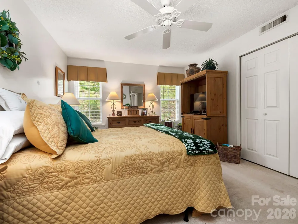 2903 Sagamore Lane Asheville, NC 28806