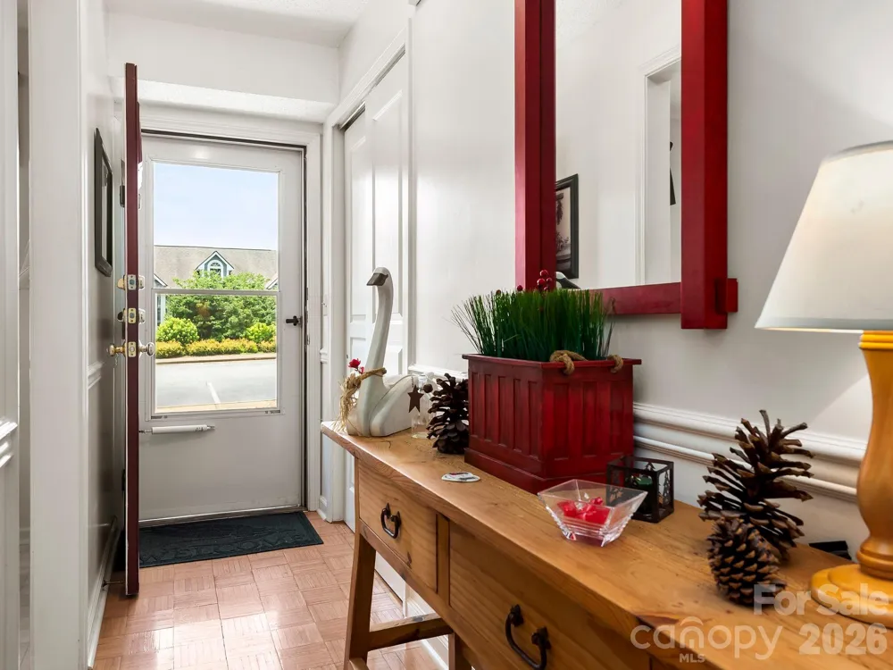 2903 Sagamore Lane Asheville, NC 28806