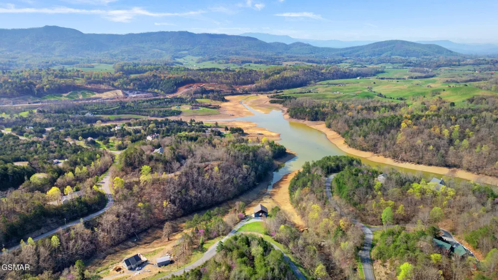 2 Caywood Road Dandridge, TN 37725