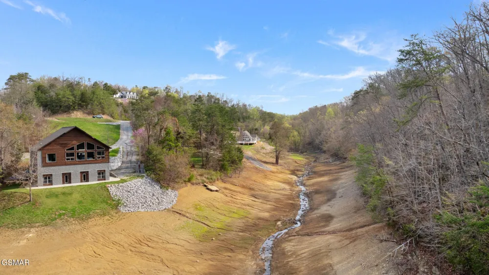 2 Caywood Road Dandridge, TN 37725