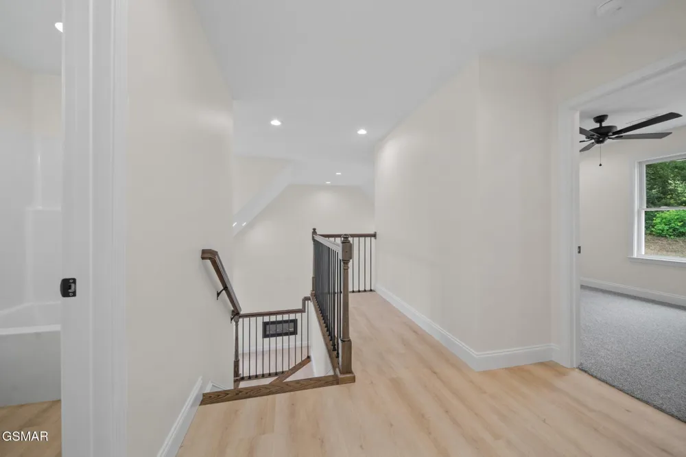 340 Battlefield Drive Dandridge, TN 37725