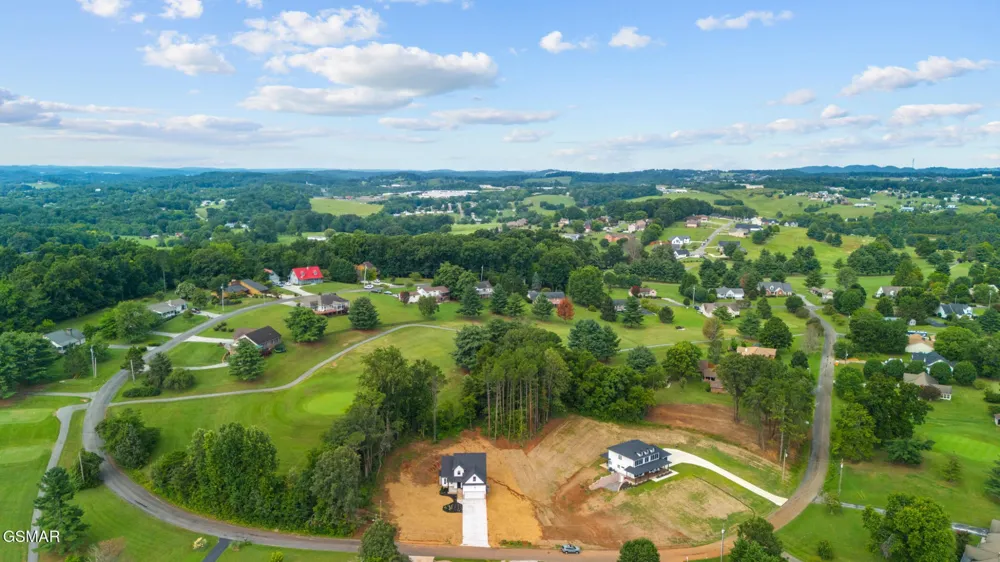 340 Battlefield Drive Dandridge, TN 37725