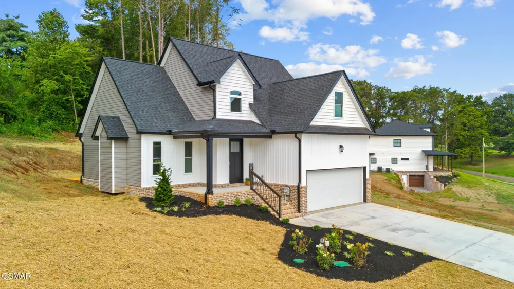 340 Battlefield Drive Dandridge, TN 37725