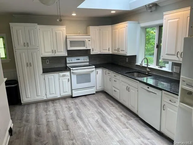 20 Hawxhurst Road Monroe, NY 10950