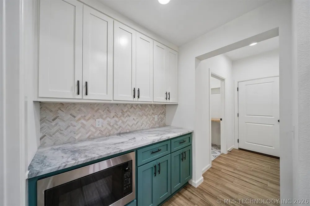 18983 Round Mountain Road Catoosa, OK 74015