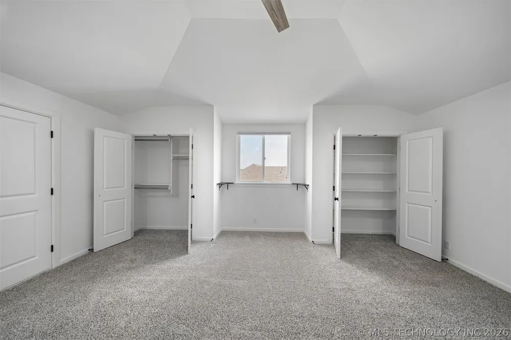 18983 Round Mountain Road Catoosa, OK 74015