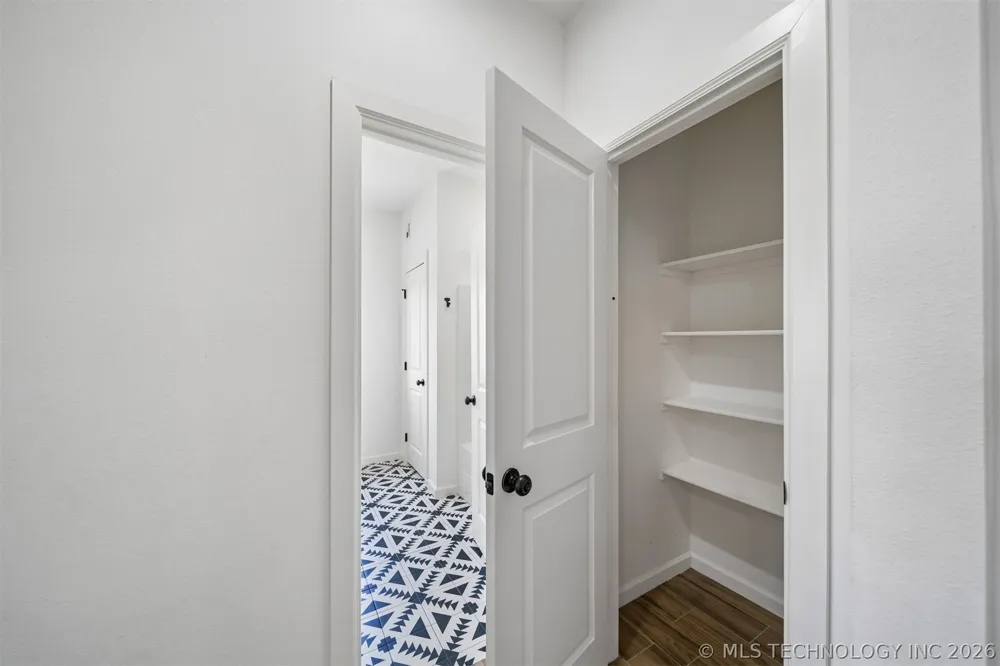 18983 Round Mountain Road Catoosa, OK 74015