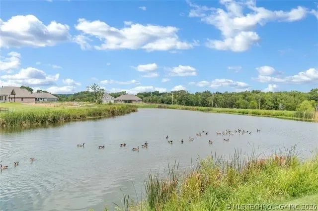 18983 Round Mountain Road Catoosa, OK 74015